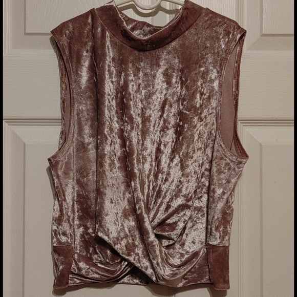 🤏 Snap Top - Picture 4 of 10